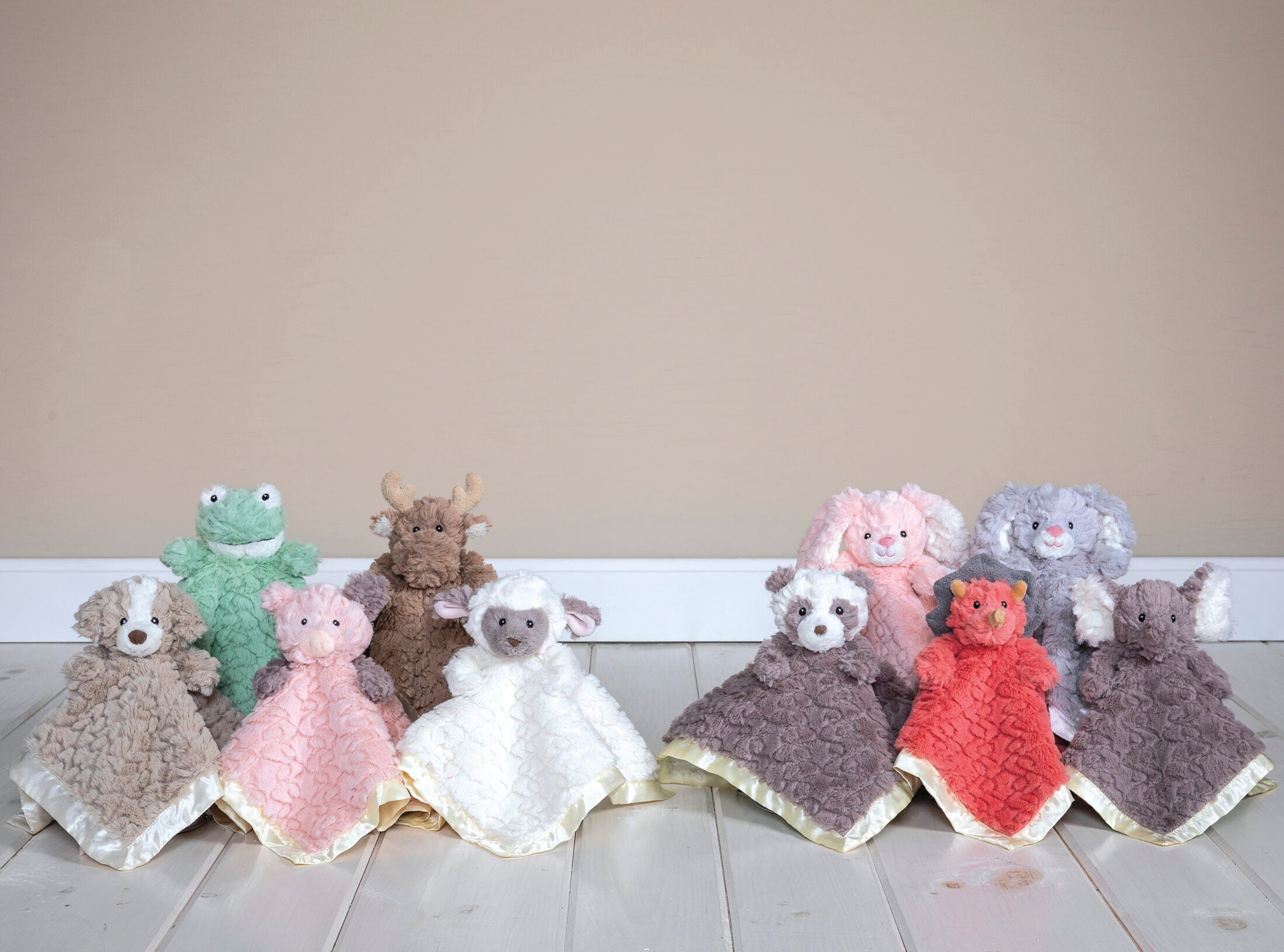 Putty Nursery Hound Character Blanket