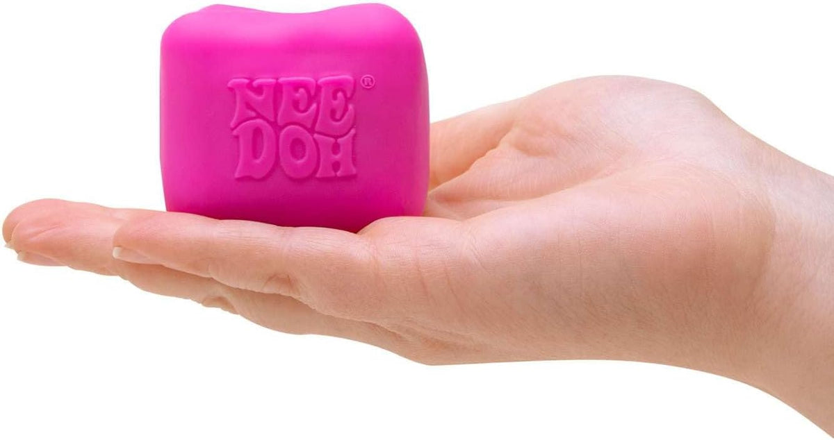 Needoh Color Change Cube (Pack of 1 random color)