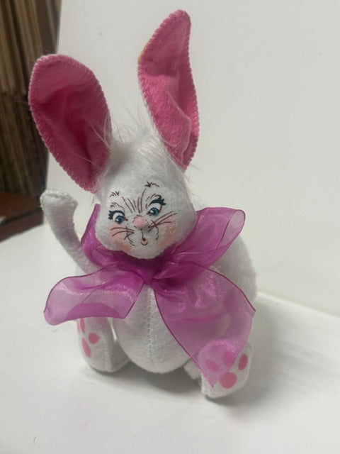 Annalee 6" Fluffy Bunny Big Tail