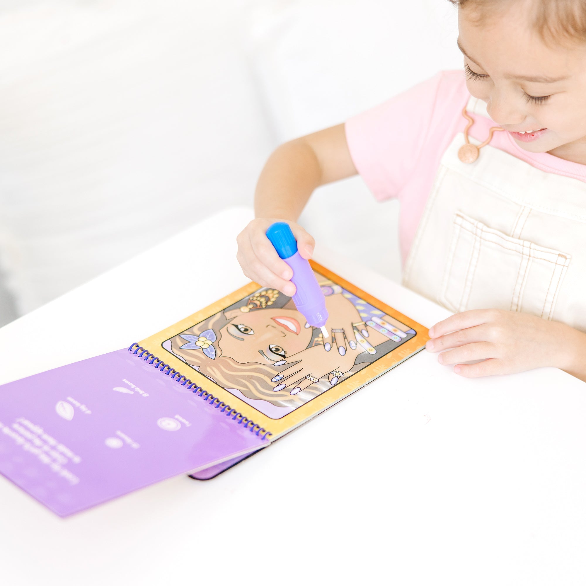 On the Go Water Wow! Water-Reveal Pad - Makeup & Manicures