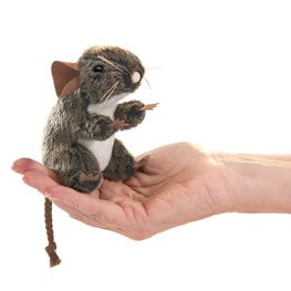 Mini Mouse, Field